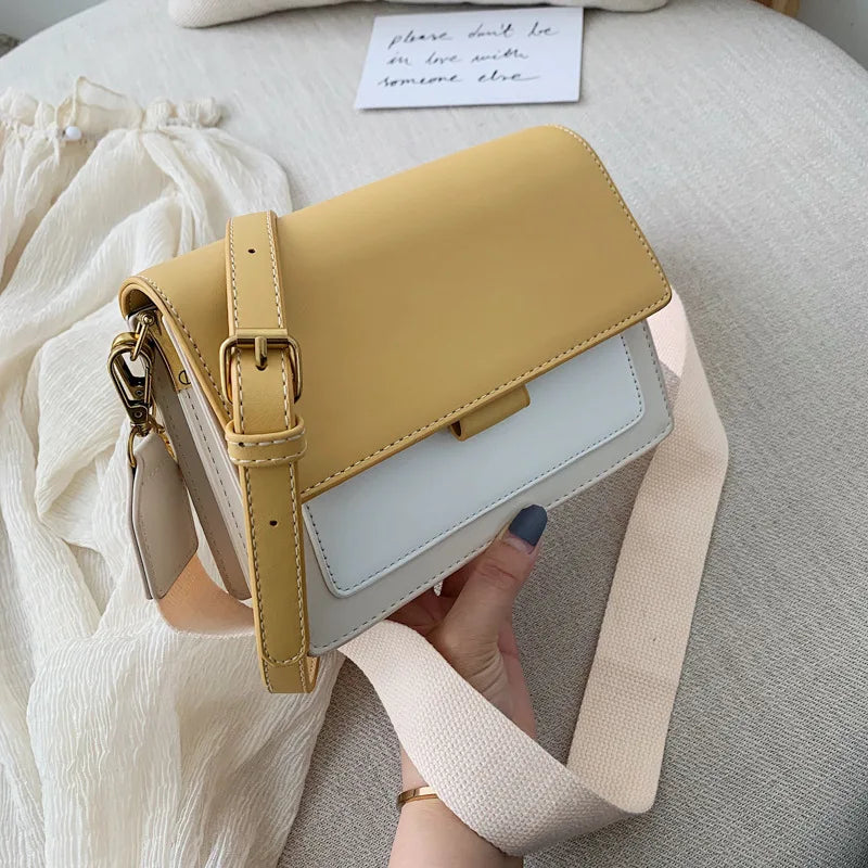 Bolsa Feminina Tiracolo de Couro Luxury