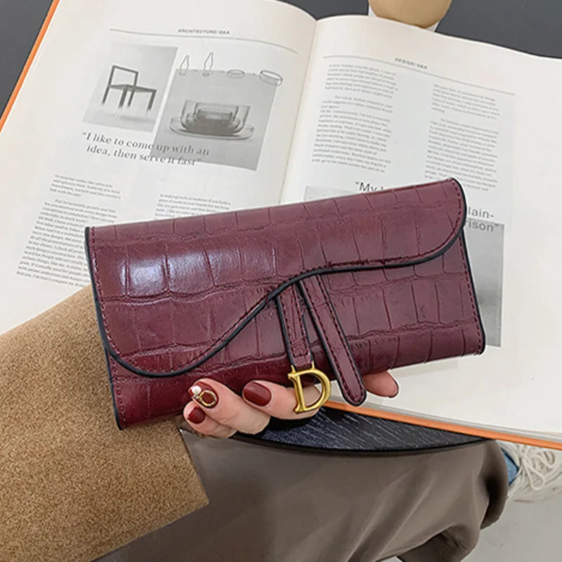 Carteira Feminina Couro Sintético Estampa de Jacaré