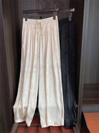 Calça Feminina de Cetim Tayla