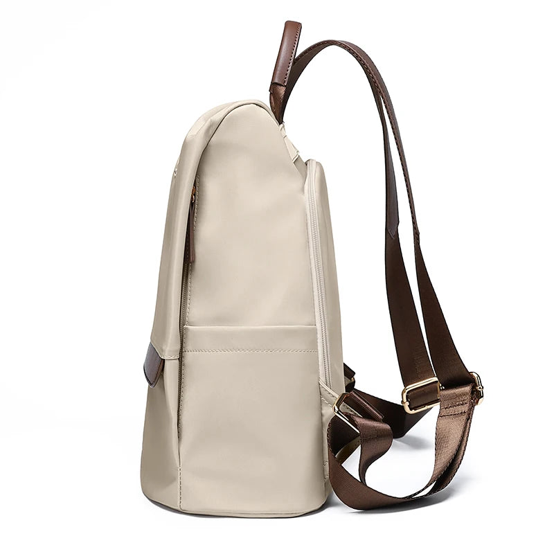 Mochila Feminina de Nylon Shofia