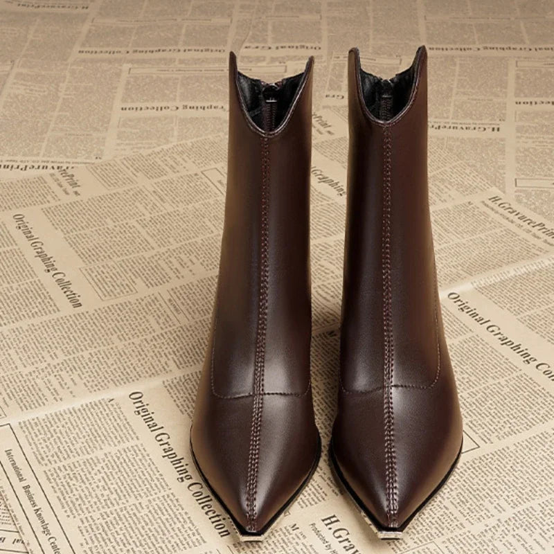 Bota feminina de Couro Gleide