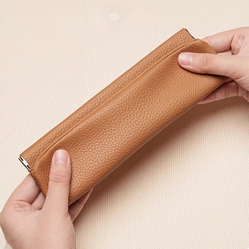 Carteira Porta Passaporte e Dinheiro De Couro  Moana