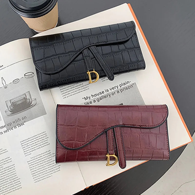 Carteira Feminina Couro Sintético Estampa de Jacaré