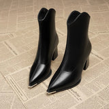 Bota feminina de Couro Gleide