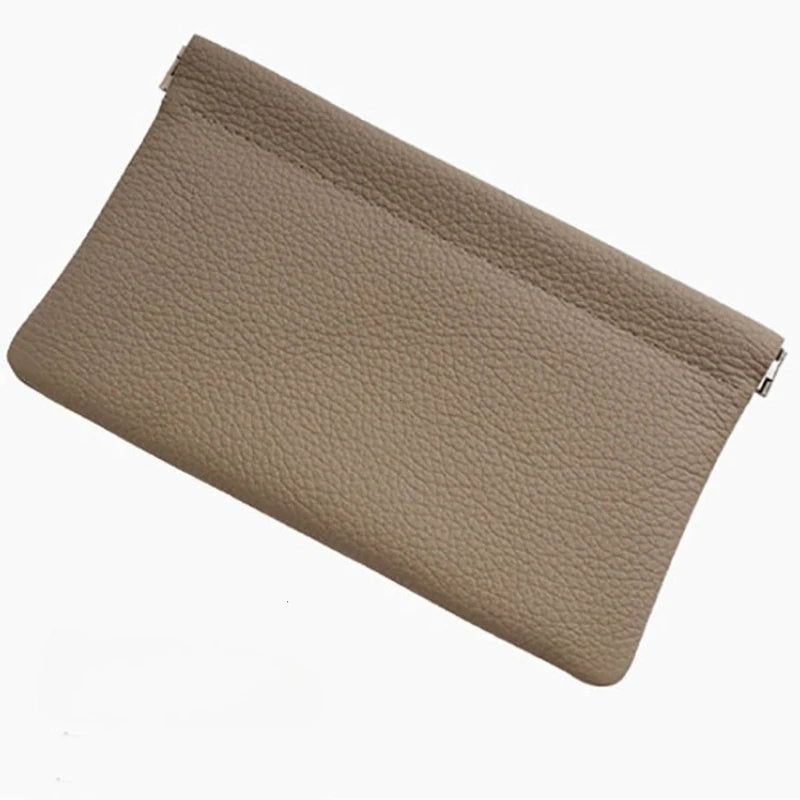 Carteira Porta Passaporte e Dinheiro De Couro  Moana