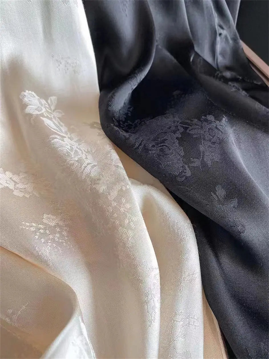 Calça Feminina de Cetim Tayla