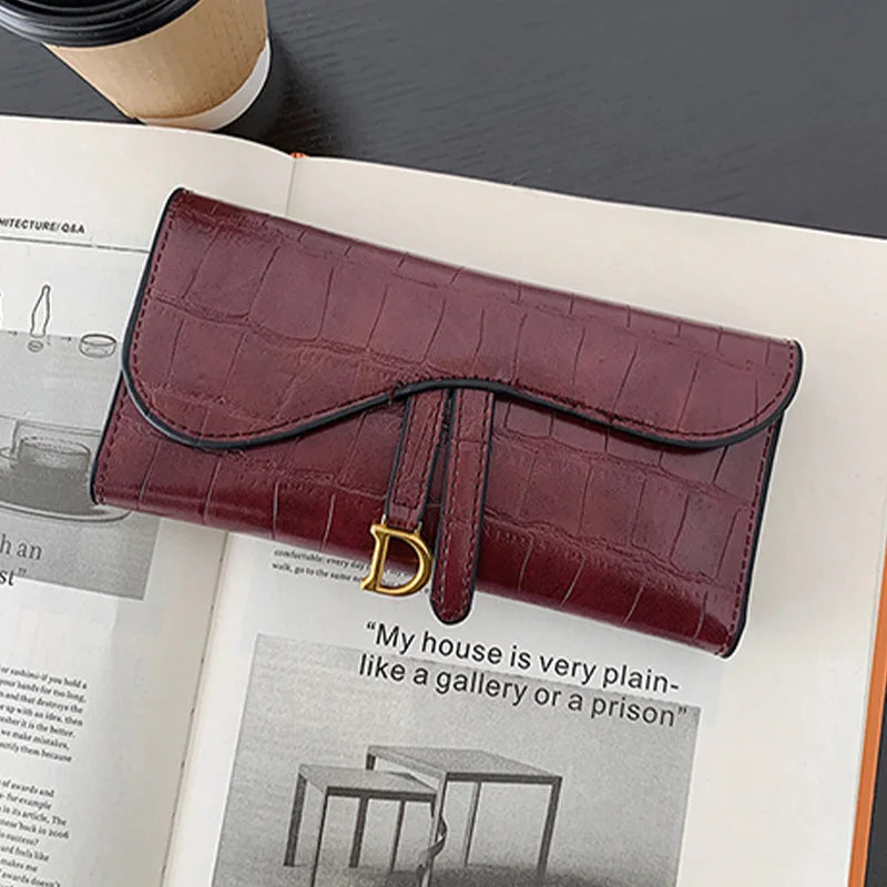 Carteira Feminina Couro Sintético Estampa de Jacaré