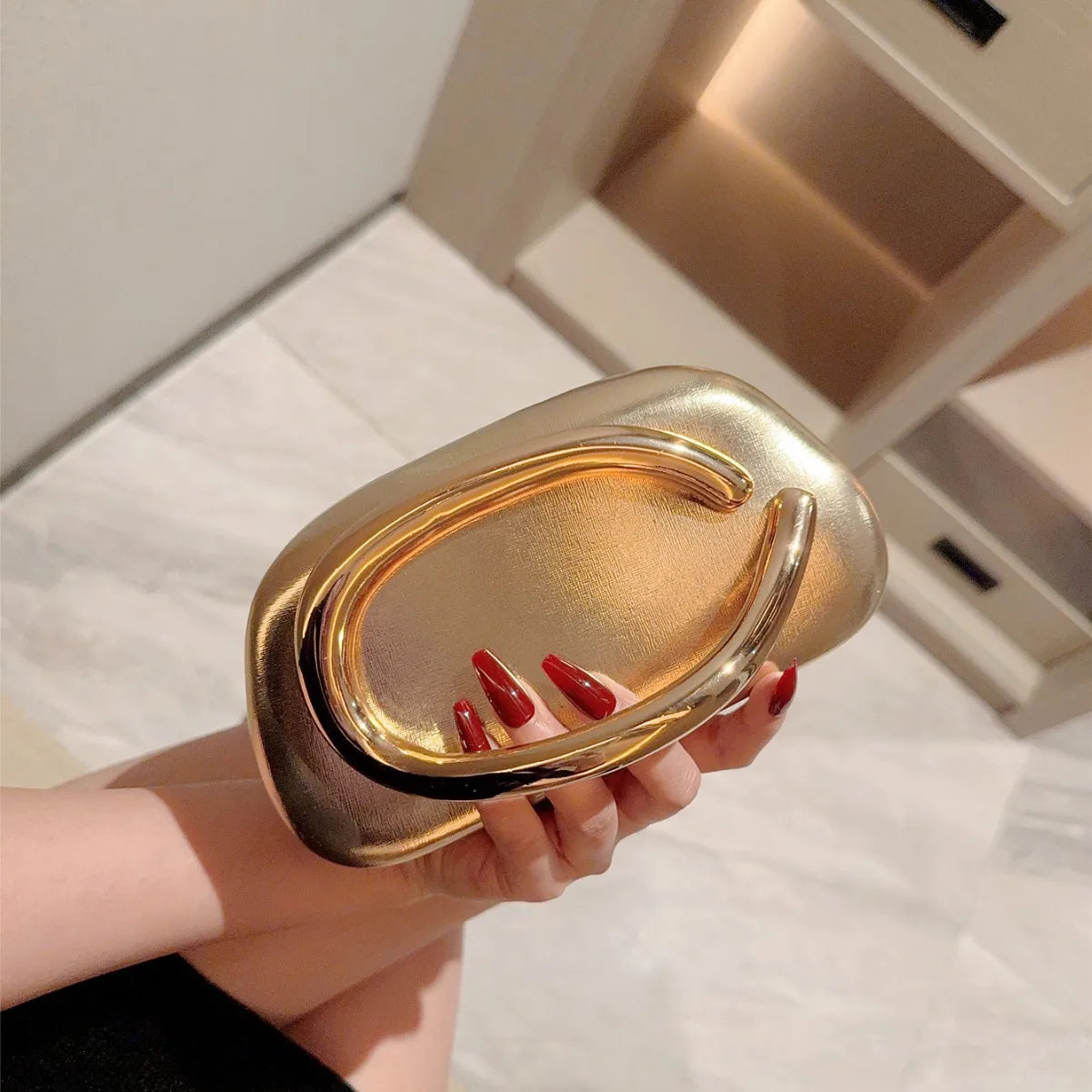 Bolsa Feminina clutch Metal dourado Kefera