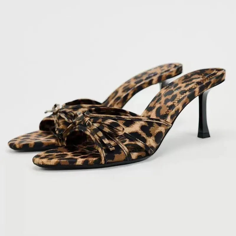 Sandália Feminina Leopardo Giselle